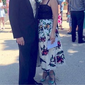 Phoebe Skirt and Beaded Tank set, top size 6, skirt size 8